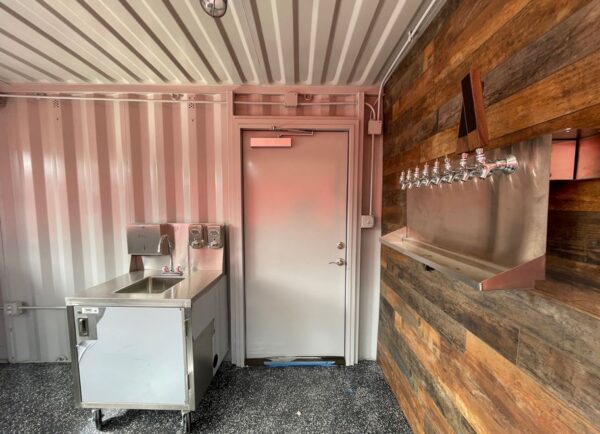 20FT SHIPPING CONTAINER BAR - Image 2